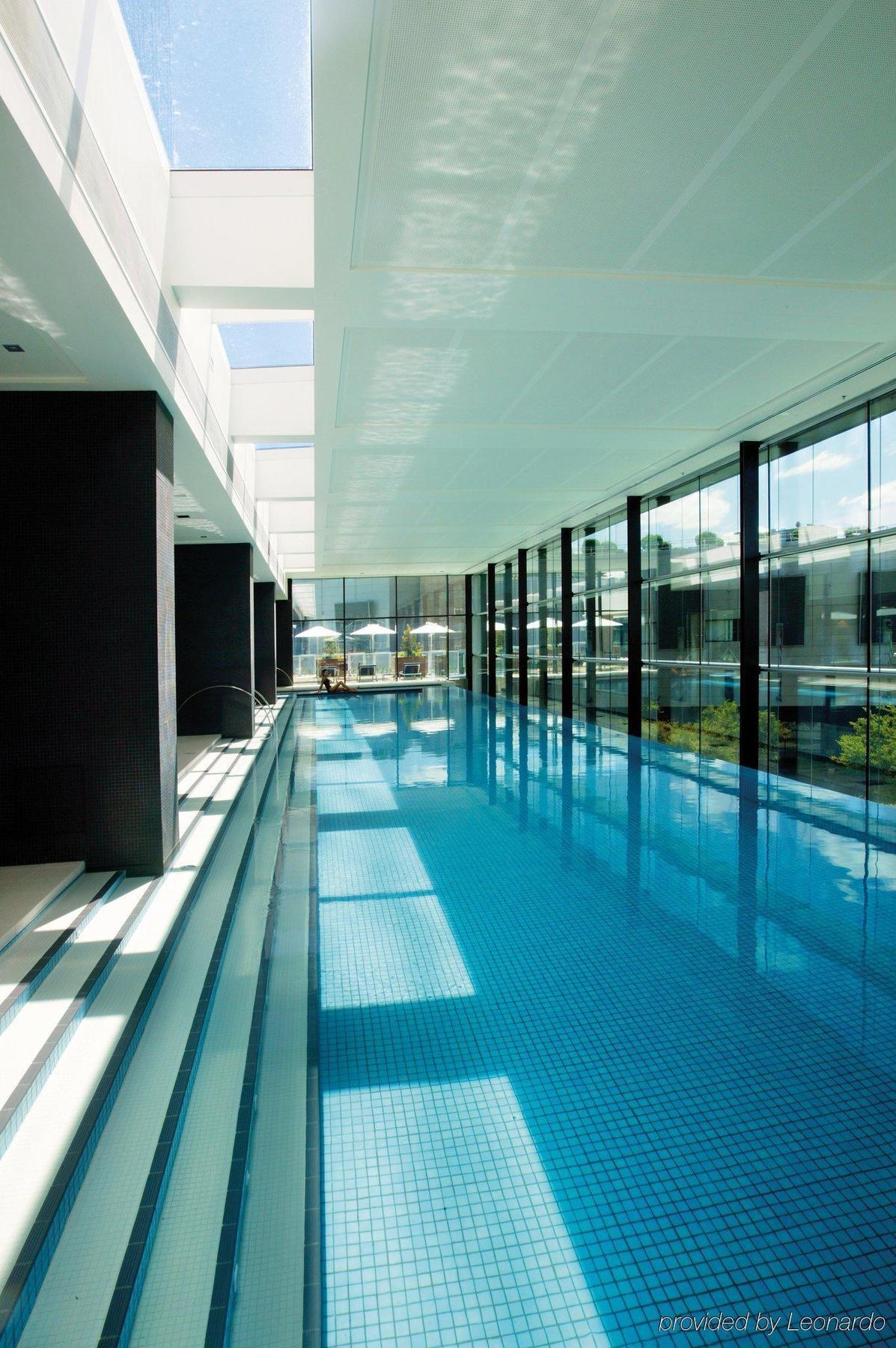 Crown Promenade Melbourne Otel Dış mekan fotoğraf